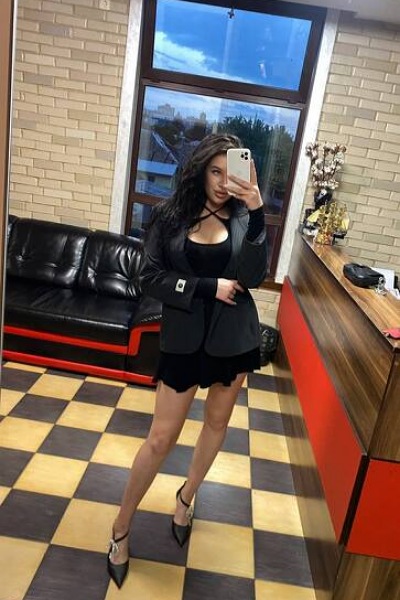 Dazzling Charm: Yulia, 22 y.o. from Rivne, Ukraine — VeronikaLove