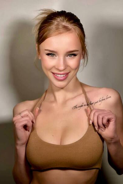 Enchanting Gaze: Veronika, 22 y.o. from Odesa, Ukraine — VeronikaLove