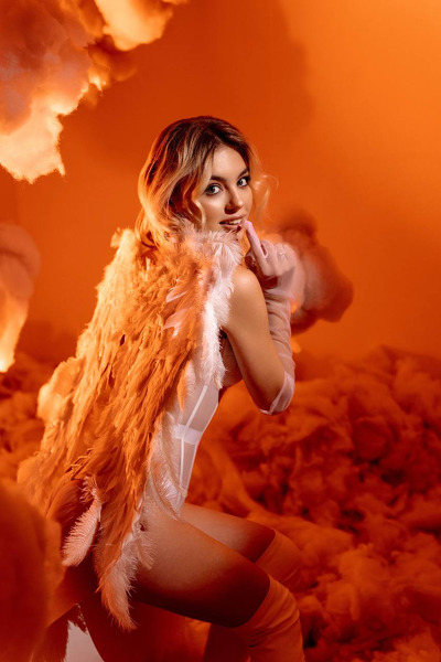 Captivating Beauty: Anna, 24 y.o. from Kyiv, Ukraine — VeronikaLove