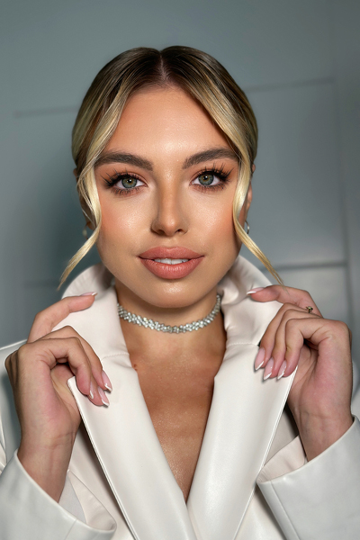 Captivating Beauty: Anna, 24 y.o. from Kyiv, Ukraine — VeronikaLove