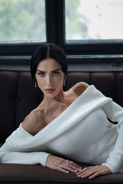 Enchanting Charisma: Arina, 22 y.o. from Odesa, Ukraine — VeronikaLove