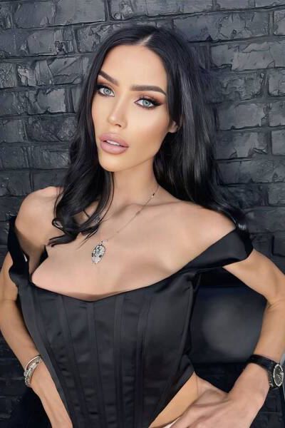 Enchanting Charisma: Arina, 22 y.o. from Odesa, Ukraine — VeronikaLove