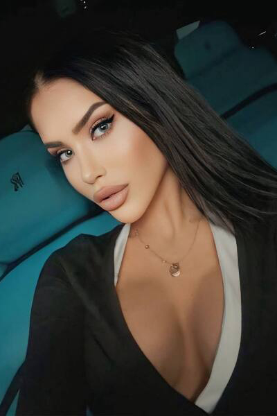 Enchanting Charisma: Arina, 22 y.o. from Odesa, Ukraine — VeronikaLove