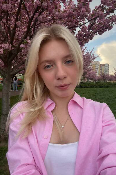 Alluring Presence: Veronika, 18 y.o. from Lviv, Ukraine — VeronikaLove