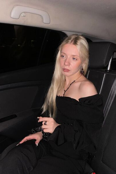 Alluring Presence: Veronika, 18 y.o. from Lviv, Ukraine — VeronikaLove