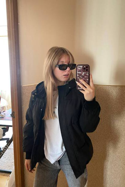 Alluring Presence: Veronika, 19 y.o. from Lviv, Ukraine — VeronikaLove