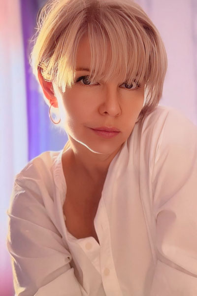 Dazzling Olena, 56 y.o. from Dnipro, Ukraine with Blonde hair — VeronikaLove