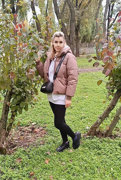 Radiant Charm: Viktoriya, 35 y.o. from Kryvyi Rih, Ukraine — VeronikaLove