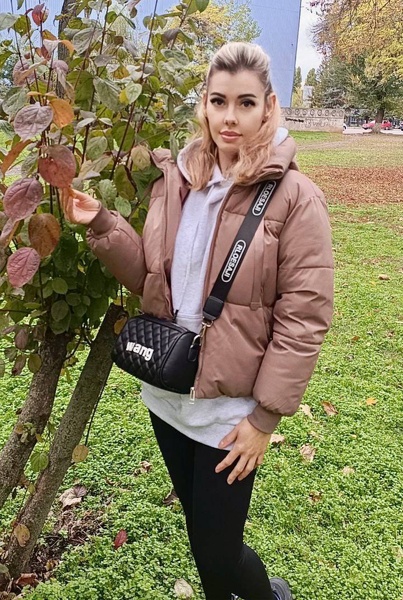 Radiant Charm: Viktoriya, 35 y.o. from Kryvyi Rih, Ukraine — VeronikaLove