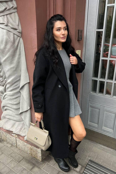Joyful Oksana, 33 y.o. from Kyiv, Ukraine with Black hair — VeronikaLove