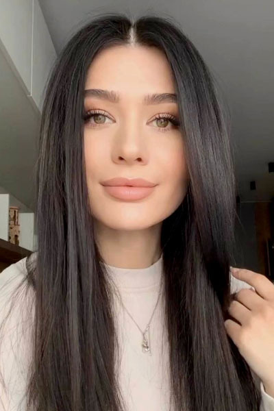 Joyful Oksana, 33 y.o. from Kyiv, Ukraine with Black hair — VeronikaLove