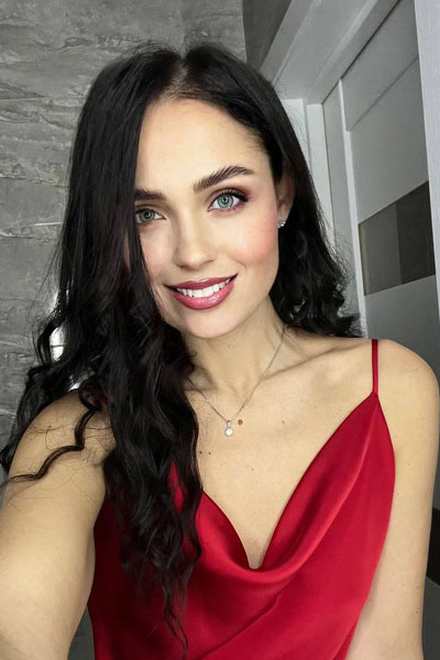 Vivacious Vision: Darina, 36 y.o. from Kharkiv, Ukraine — VeronikaLove
