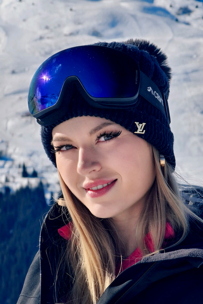 Enchanting Aura: Yuliia, 30 y.o. from Kyiv, Ukraine — VeronikaLove