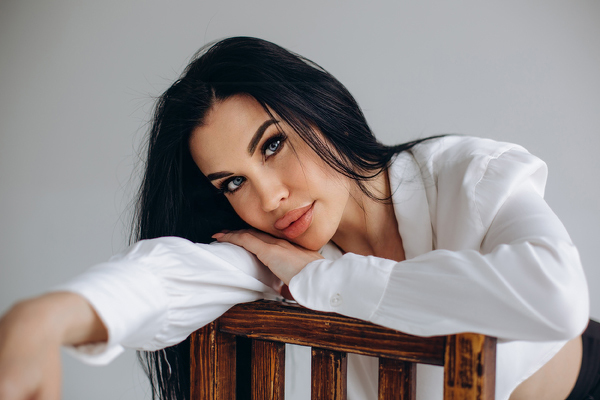 Magnetic Allure: Kateryna, 40 y.o. from Dnipro, Ukraine — VeronikaLove