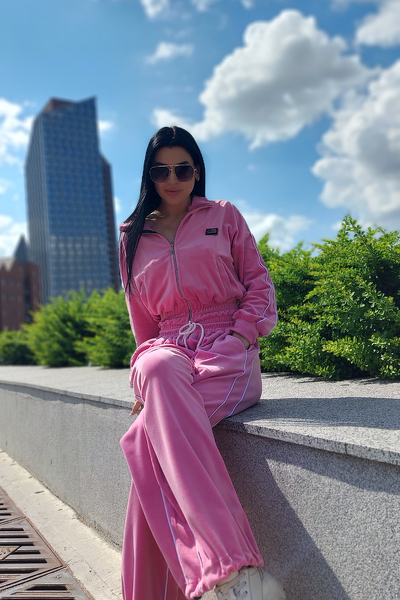 Magnetic Allure: Kateryna, 40 y.o. from Dnipro, Ukraine — VeronikaLove