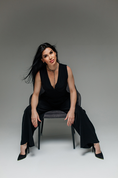 Magnetic Allure: Kateryna, 40 y.o. from Dnipro, Ukraine — VeronikaLove