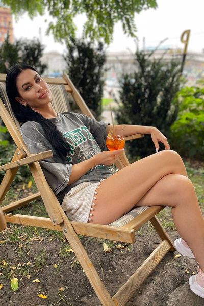 Magnetic Allure: Kateryna, 40 y.o. from Dnipro, Ukraine — VeronikaLove