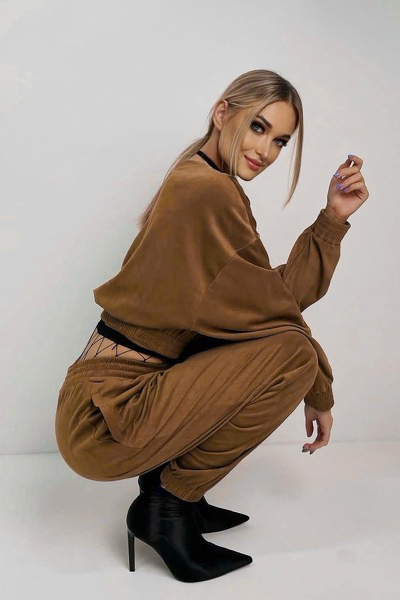 Magnetic Allure: Anastasia, 30 y.o. from Kyiv, Ukraine — VeronikaLove