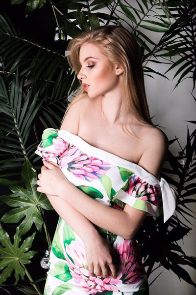 Dazzling Charm: Margarita, 26 y.o. from Poltava, Ukraine — VeronikaLove