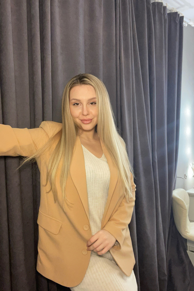 Enigmatic Beauty: Anna, 23 y.o. from Odesa, Ukraine — VeronikaLove