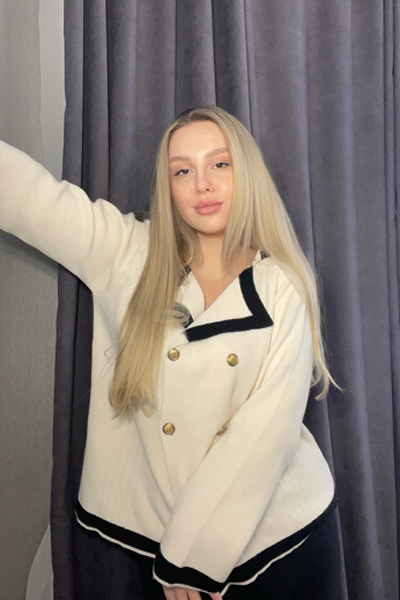Enigmatic Beauty: Anna, 23 y.o. from Odesa, Ukraine — VeronikaLove
