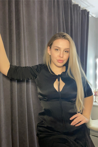 Enigmatic Beauty: Anna, 23 y.o. from Odesa, Ukraine — VeronikaLove