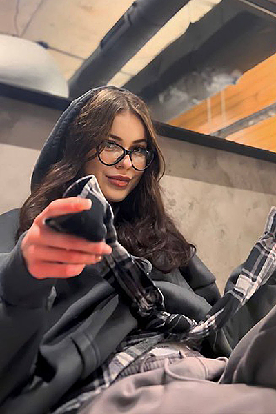 Enchanting Gaze: Alevtina, 21 y.o. from Kyiv, Ukraine — VeronikaLove