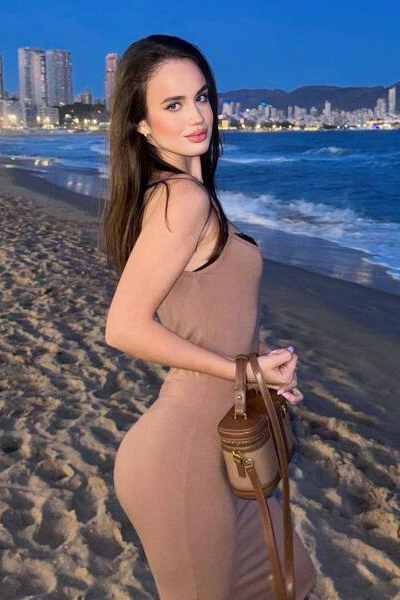 Whimsical Wonder: Olga, 19 y.o. from Uman, Ukraine — VeronikaLove