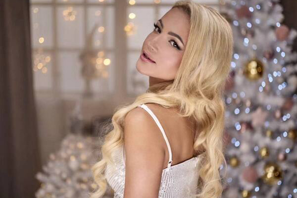 Dazzling Aura: Aleksandra Magdalena, 27 y.o. from Warszawa, Poland — VeronikaLove