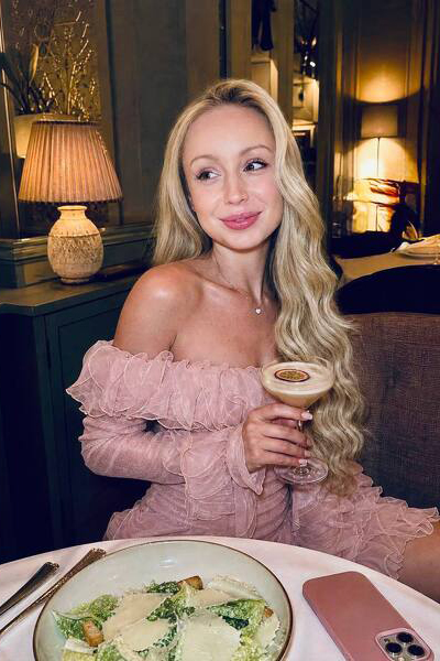 Captivating Aura: Khrystyna, 36 y.o. from Budapest Fovaros, Hungary — VeronikaLove