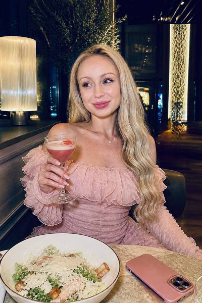 Captivating Aura: Khrystyna, 36 y.o. from Budapest Fovaros, Hungary — VeronikaLove
