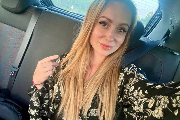 Captivating Aura: Khrystyna, 35 y.o. from Budapest Fovaros, Hungary — VeronikaLove