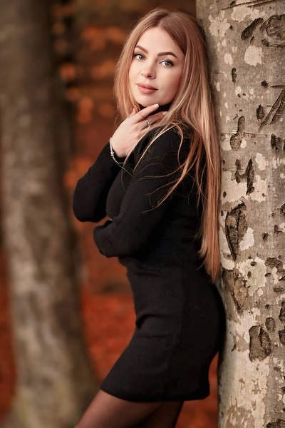 Radiant Yana, 40 y.o. from Szczecin, Poland with Blonde hair — VeronikaLove