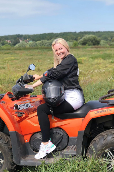 Enigmatic Beauty: Yana, 50 y.o. from Kyiv, Ukraine — VeronikaLove