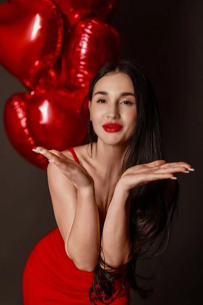 Ethereal Elegance: Kristina, 20 y.o. from Mykolaiv, Ukraine — VeronikaLove