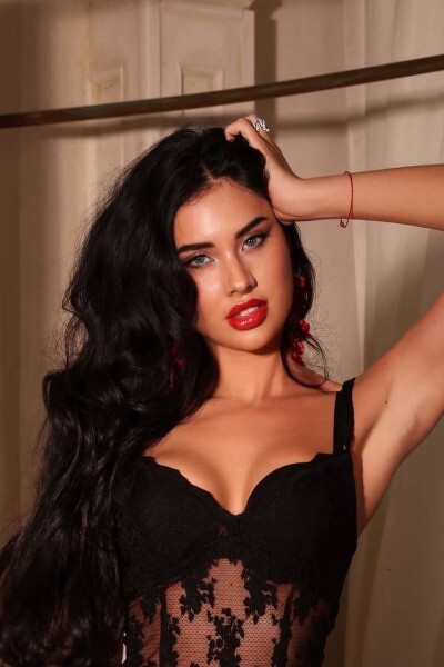 Magnetic Allure: Aleksandra, 27 y.o. from Kyiv, Ukraine — VeronikaLove