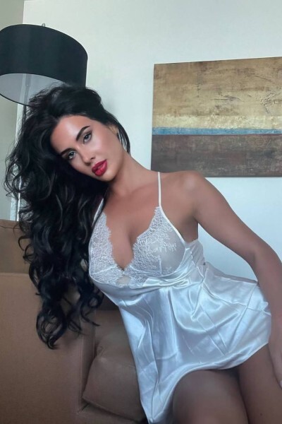 Magnetic Allure: Aleksandra, 26 y.o. from Kyiv, Ukraine — VeronikaLove