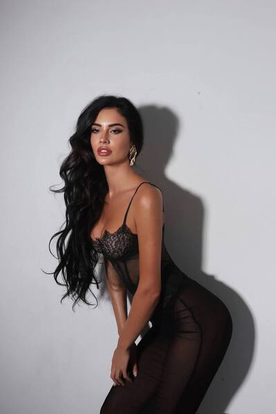 Magnetic Allure: Aleksandra, 26 y.o. from Kyiv, Ukraine — VeronikaLove