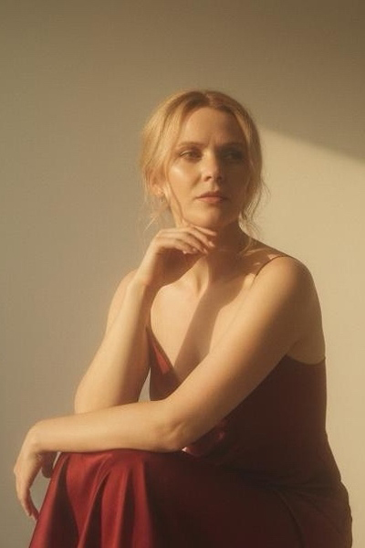 Enigmatic Beauty: Olga, 43 y.o. from Kyiv region, Ukraine — VeronikaLove