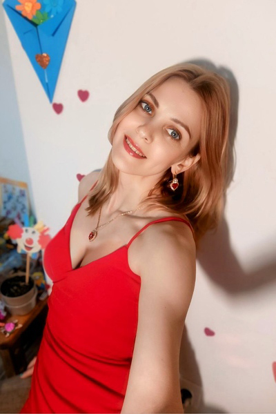 Enigmatic Beauty: Olga, 43 y.o. from Kyiv region, Ukraine — VeronikaLove