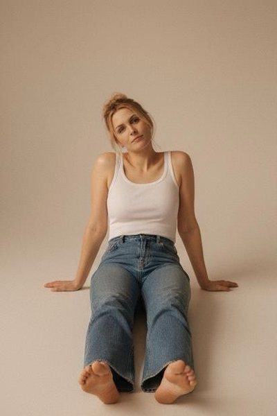 Enigmatic Beauty: Olga, 43 y.o. from Kyiv region, Ukraine — VeronikaLove