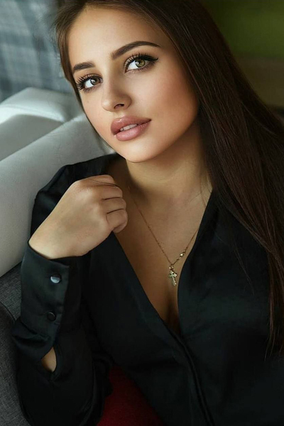 Enigmatic Allure: Olena, 28 y.o. from Kyiv, Ukraine — VeronikaLove