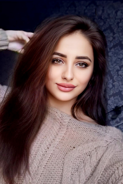 Enigmatic Allure: Olena, 28 y.o. from Kyiv, Ukraine — VeronikaLove