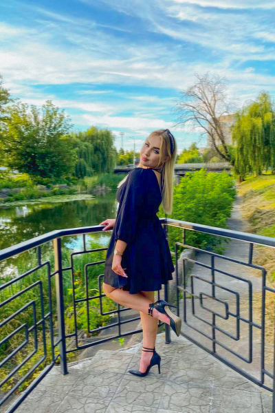 Serene Kateryna, 21 y.o. from Rivne, Ukraine with Blonde hair — VeronikaLove