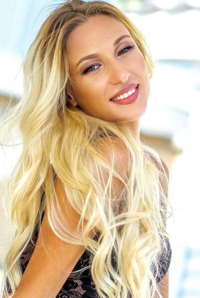 Vivacious Inna, 33 y.o. from Odesa, Ukraine with Blonde hair — VeronikaLove