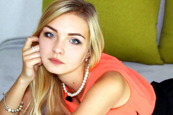 Mystical Allure: Julia, 28 y.o. from Kharkiv, Ukraine — VeronikaLove