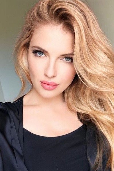 Whimsical Wonder: Anastasiya, 25 y.o. from Berdiansk, Ukraine — VeronikaLove