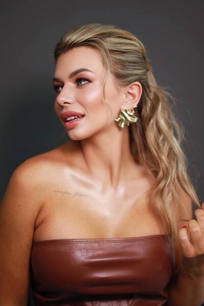 Vibrant Tetiana, 33 y.o. from Zhytomyr, Ukraine with Blonde hair — VeronikaLove