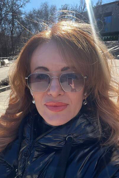 Captivating Gaze: Ludmila, 46 y.o. from Dnipro, Ukraine — VeronikaLove