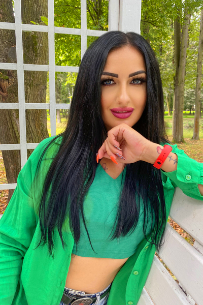 Sparkling Essence: Maryna, 36 y.o. from Ivano-Frankivsk, Ukraine — VeronikaLove